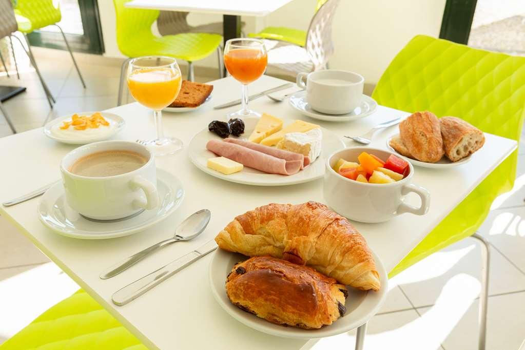 Ibis Budget La Rochelle Puilboreau Amenities photo